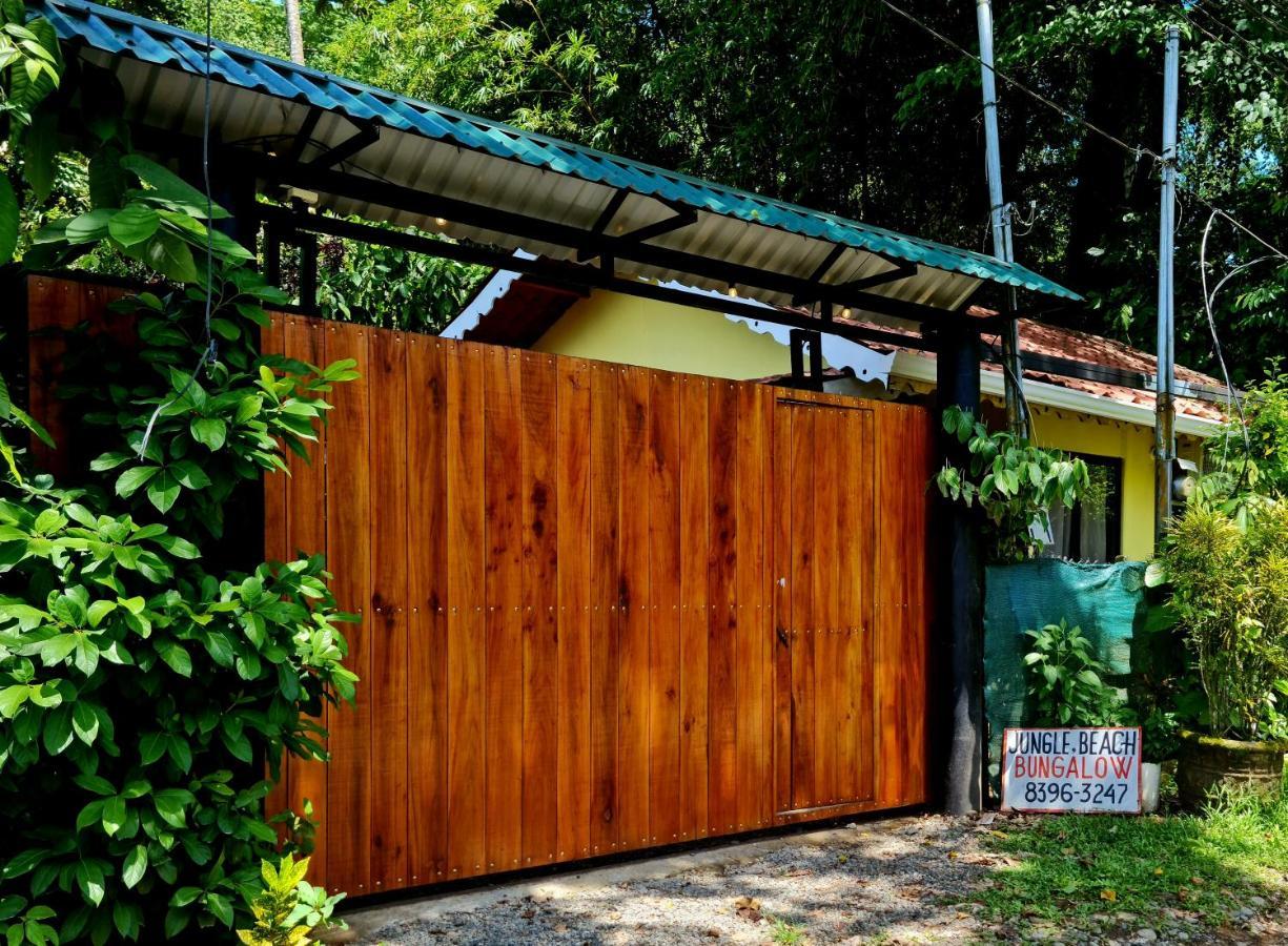 Jungle Beach Bungalow With Ac & Fiber Optic Puerto Viejo de Talamanca Exterior foto