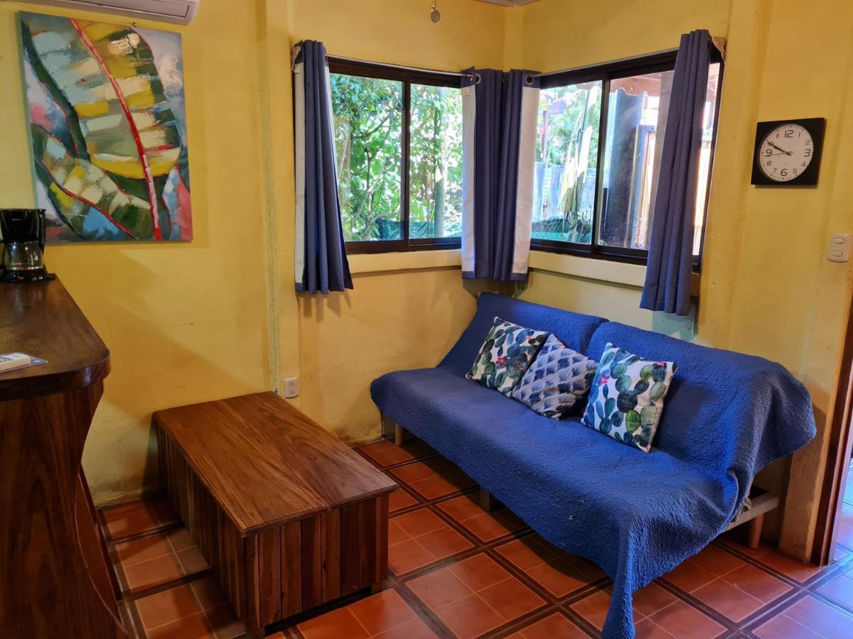 Jungle Beach Bungalow With Ac & Fiber Optic Puerto Viejo de Talamanca Habitación foto